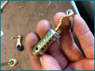 Father Son Locksmith Shop Billerica, MA 978-234-4032 - 65-9